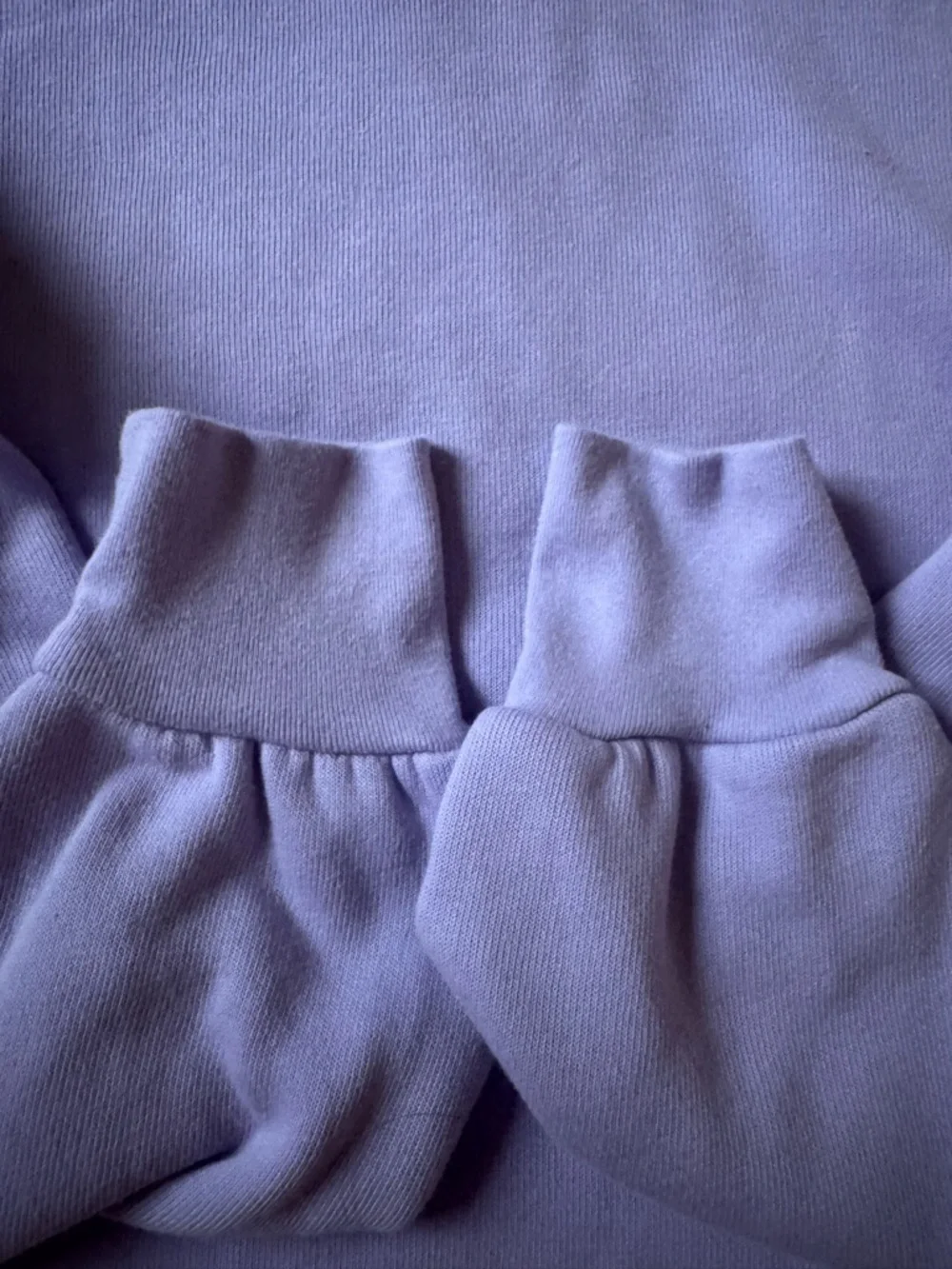 The Midwest Girl—“Midwest Mama” Size Small Hoodie - Picture 6 of 8